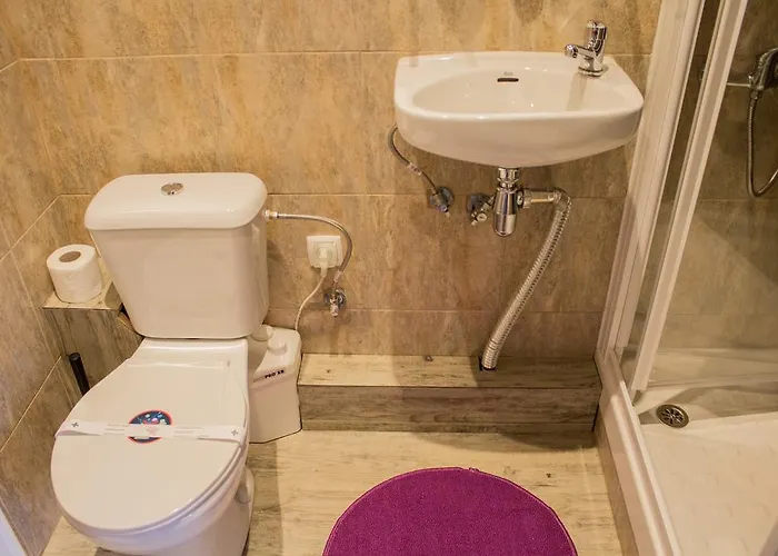 Guerra Junqueiro Ii Penzion